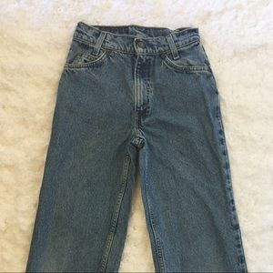 Price firm Vintage Levi 550 jeans